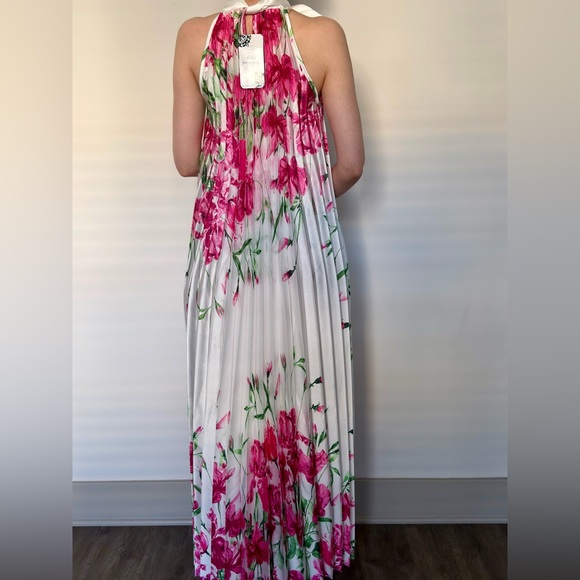 NEW Floral Maxi Dress - Pink and White - Picture 4 of 5